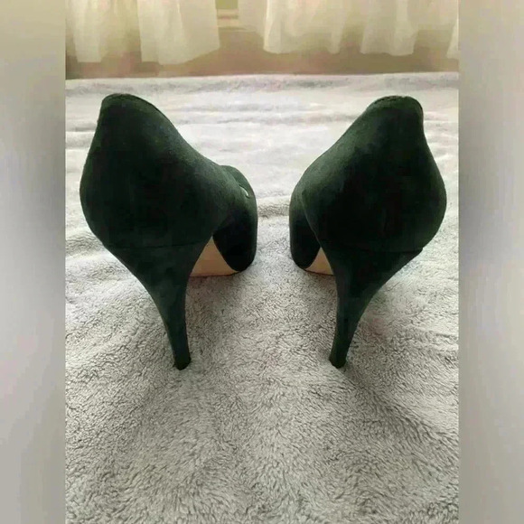 Brian Atwood Maniac Emerald Suede Leather Platform Heels - Picture 8 of 8